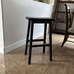 Stools (4 Total) Amazon Basics 