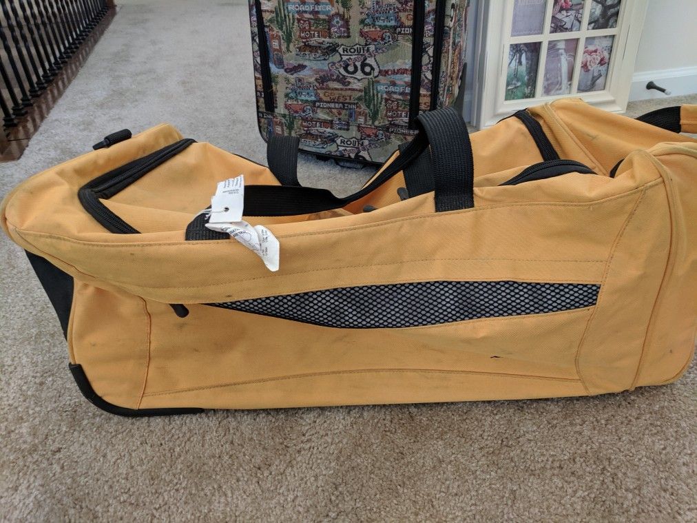 Duffle travel bag