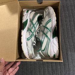 ASICS 1130 Cream Kale