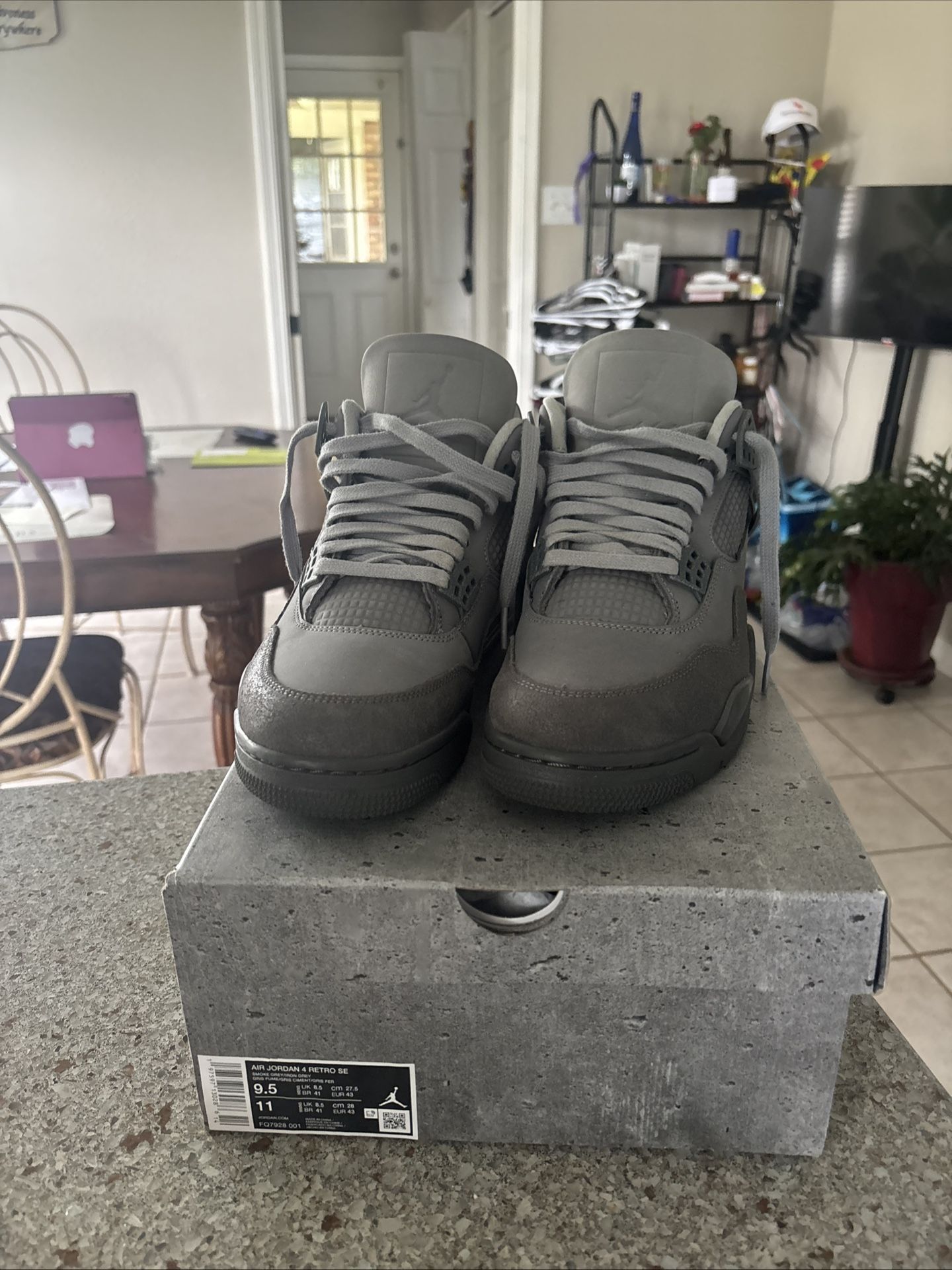 Jordan 4 Wet Cement 2024 Size 9.5