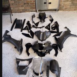 15 To 20 Yamaha R1 Complete Set Of Fairings In Plastics 