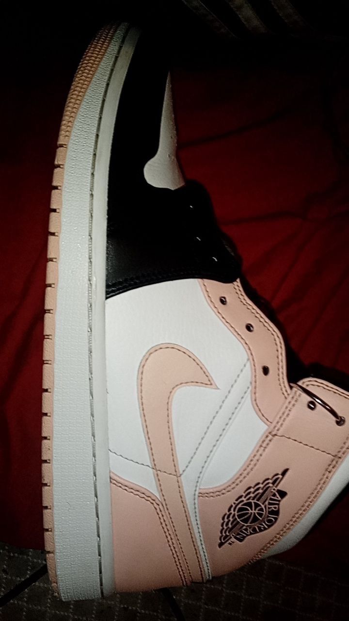 Jordan 1 Mid