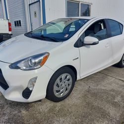 2016 Toyota Prius-C