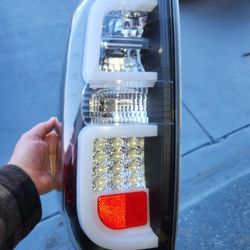 14-21 Toyota Tundra Tail Lights
