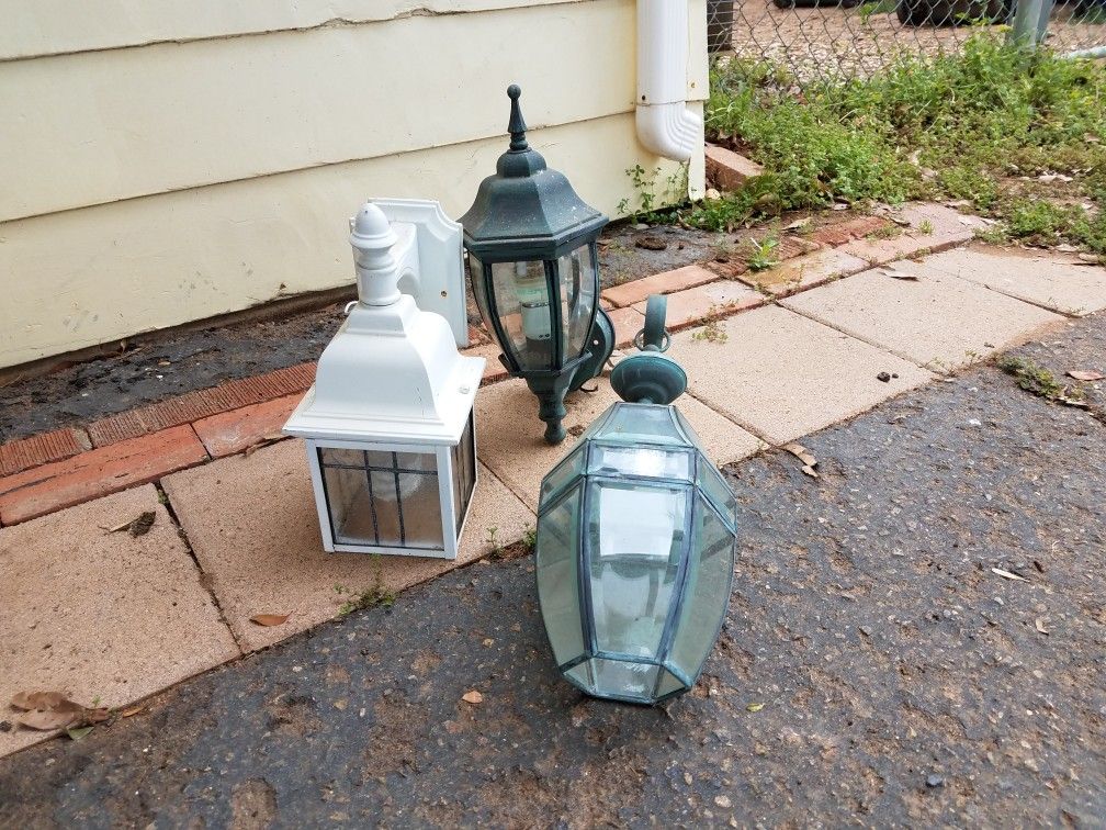 3 outdoor Lighting fixtures.