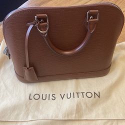 Authentic Louis Vuitton Alma EPI PM CANNELLE  Near Mint Condition 