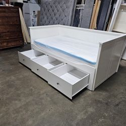 Twin Bed And Mattress 