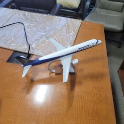 Embraer 190 Plane