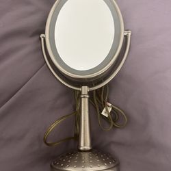 Bridge-shaped, round, glossy, double-sided 1X/7X mirror with lamp hand free switch 3 level 