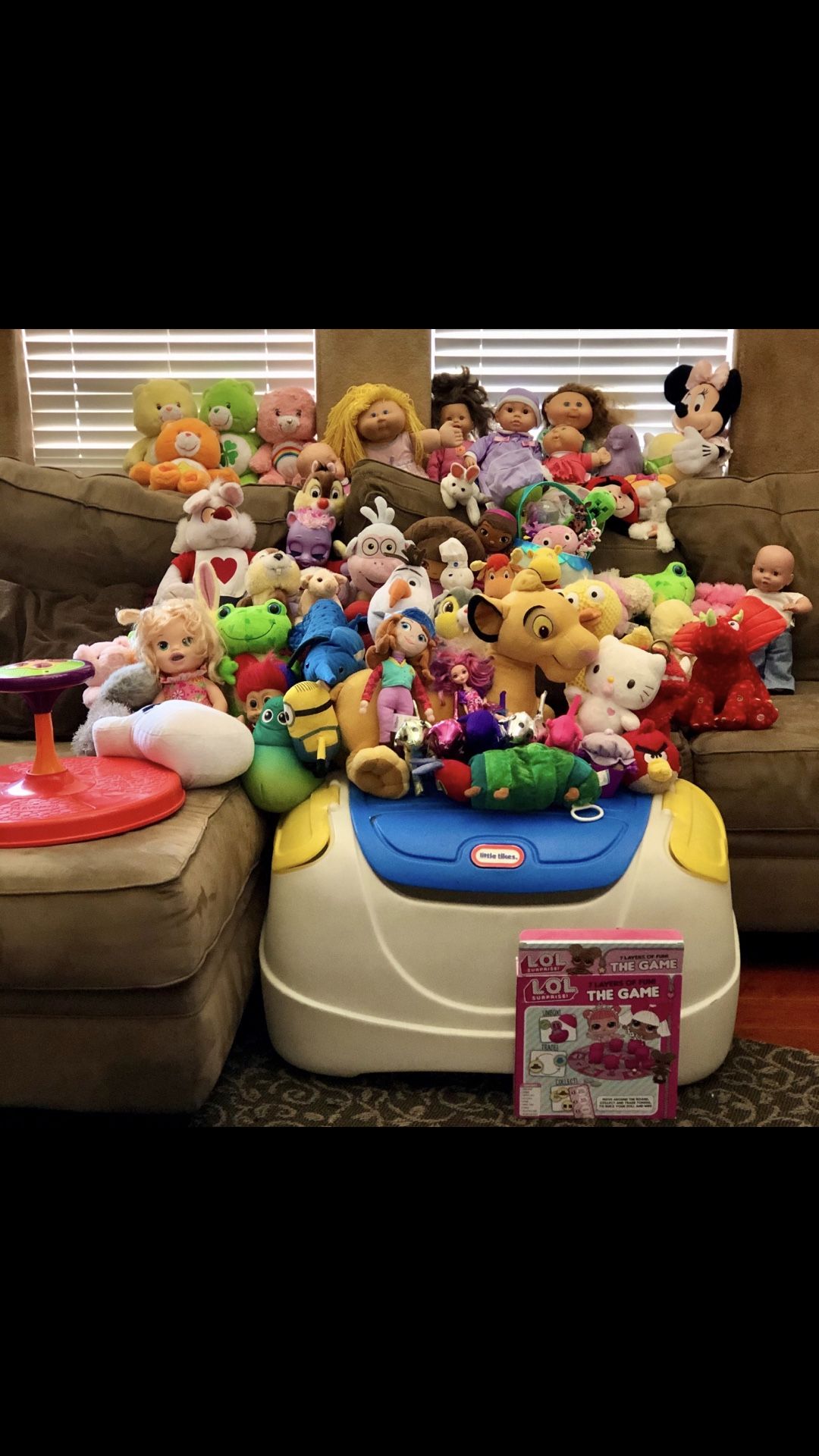 Stuffed Animals and Toys with Toy Basket!