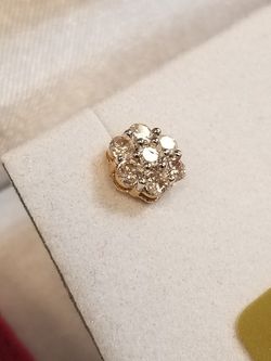 0.55ct diamond earring 10k gold ...screw back ...