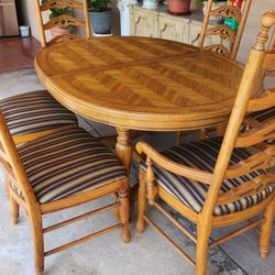 Dining Table  With 6 Chairs 