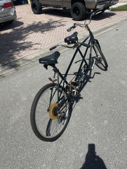 TANDEM BICYCLE