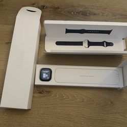 Apple Watch SERIES 8 Midnight Aluminum Case Midnight Sport Band (41MM I S/M