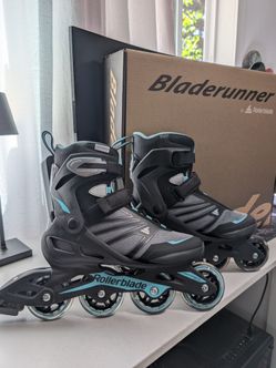 Brand New Rollerblade Women's Zetrablade Inline Skates - Size 8