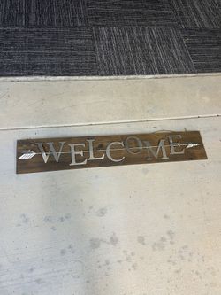 Rustic “Welcome” Wall Sign – Wood & Metal