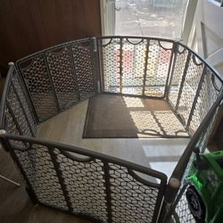 Evenflo Baby Gate PLlay Area