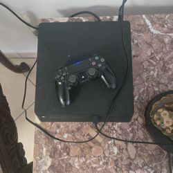 PS4 SLIM 