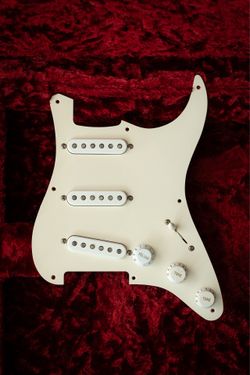 2014 Fender American Vintage ’54 Strat Loaded Pickguard, 60th Anniversary