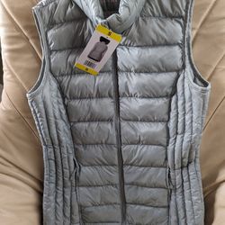 New Sz Small Women's Packable Ultralight Vest Synthetic 32° Gray REI Marmot Patagonia Colombia North Face Hiking Camping Base Layer Backpacking