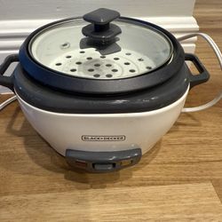 Black+Decker 3-Cup Cooked, 1.5-Cup Uncooked Rice Cooker, w/ Steaming Basket & Removable Non-Stick Bowl, One-Touch, White
