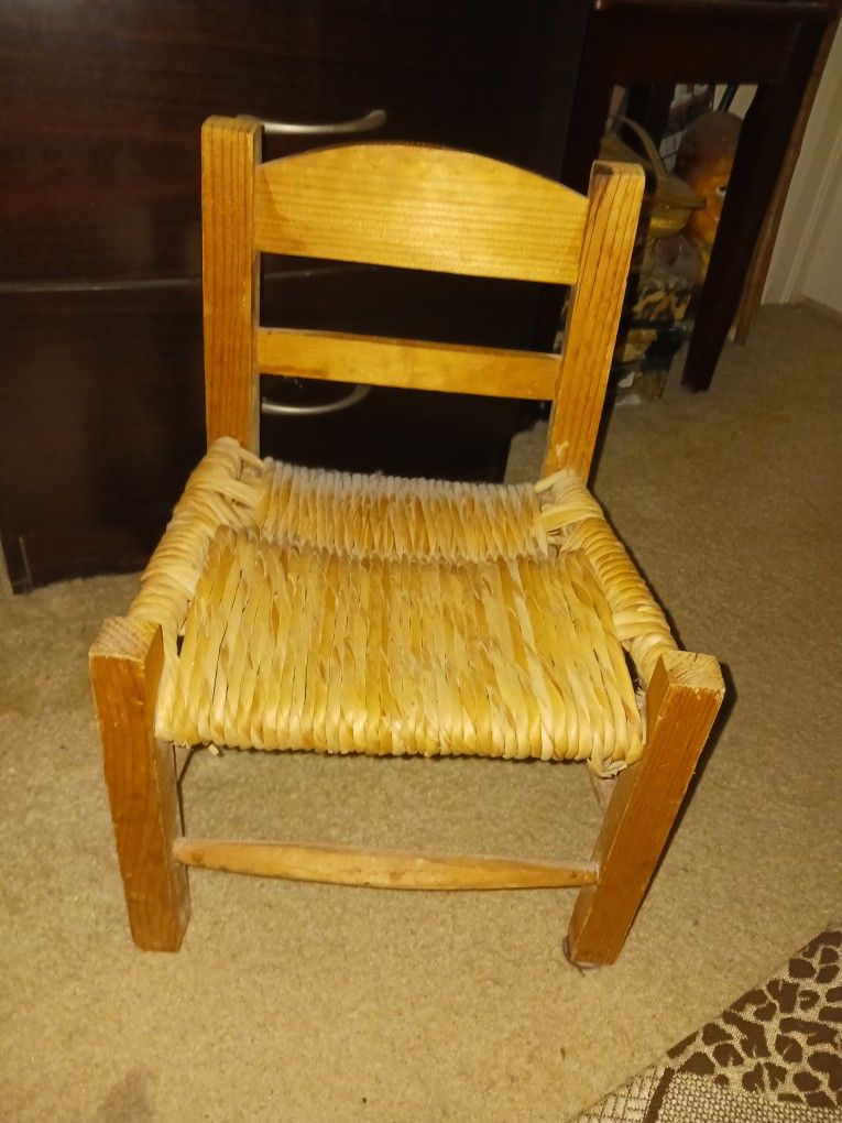 Antique Kids Or Doll Chair 7 Firm Look My Post Tons Deals