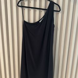LOFT Black One-Shoulder Cocktail Dress (size M Tall) – Modern & Chic