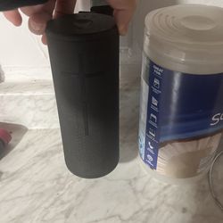 Ultimate Eats Speaker 