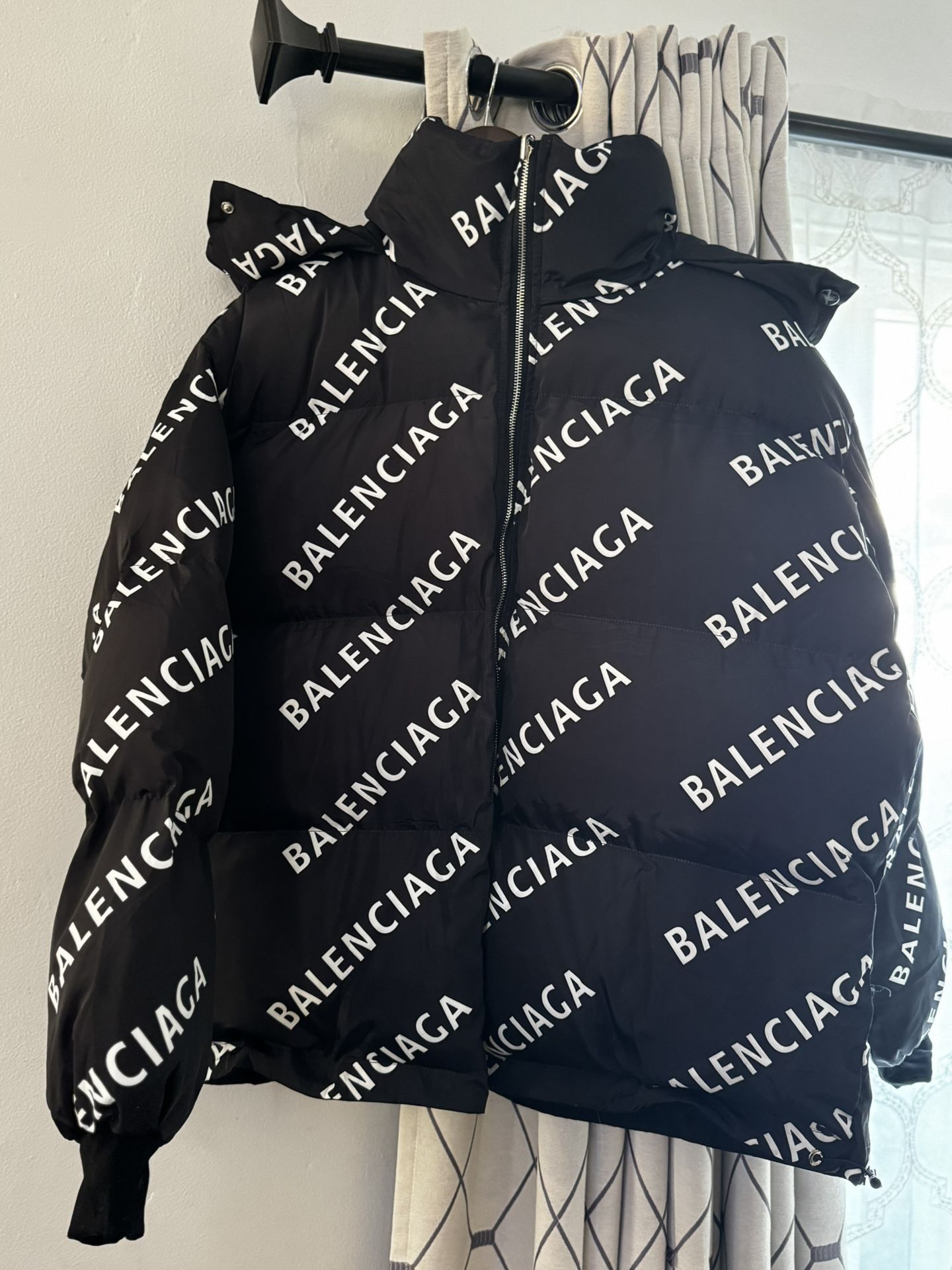 Balenciaga Reversible Puffer Size 54