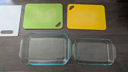 Oven trays (2 set) + Cutting boards