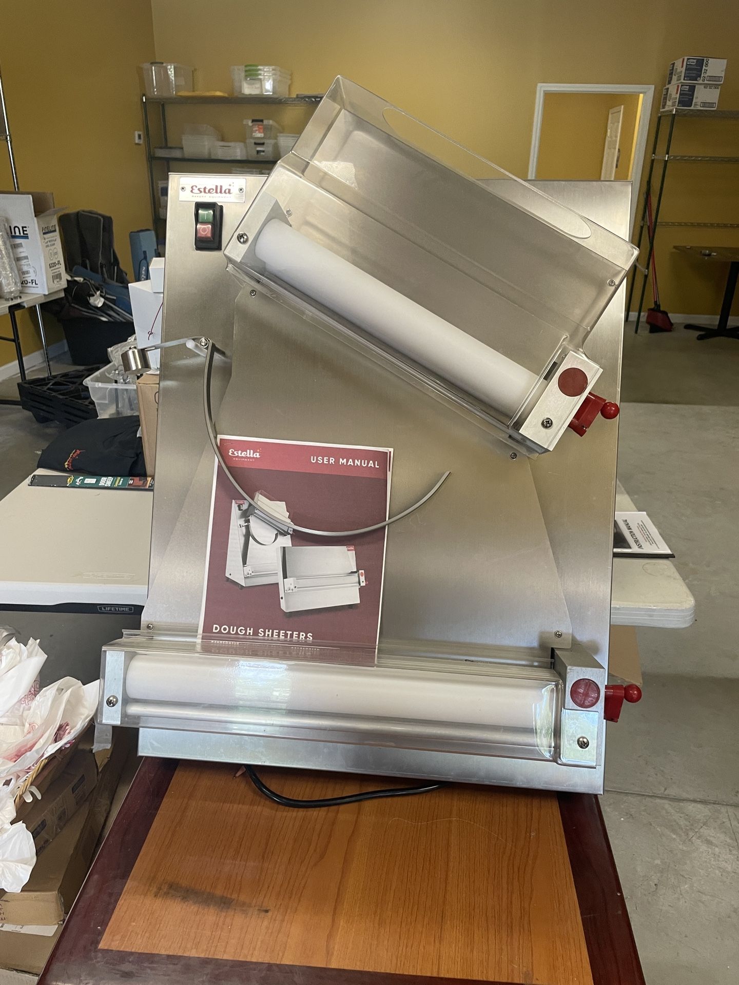 Estella EDS18D 18" Countertop Two Stage Dough Sheeter - 120V, 1/2 HP