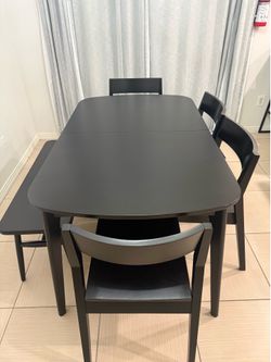 Like-New Black Extendable Dining Table Set – Chairs + Bench