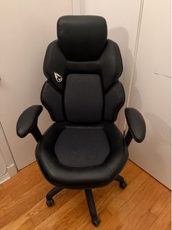Gaming chair