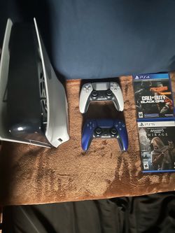 PS5 slim disc edition Bundle Includes 2 controllers  3 games