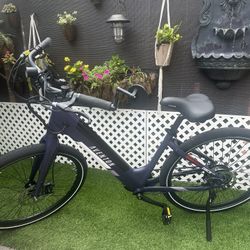 E-Bike AVENTON 