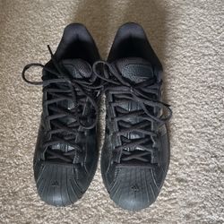 Adidas basketball shoe