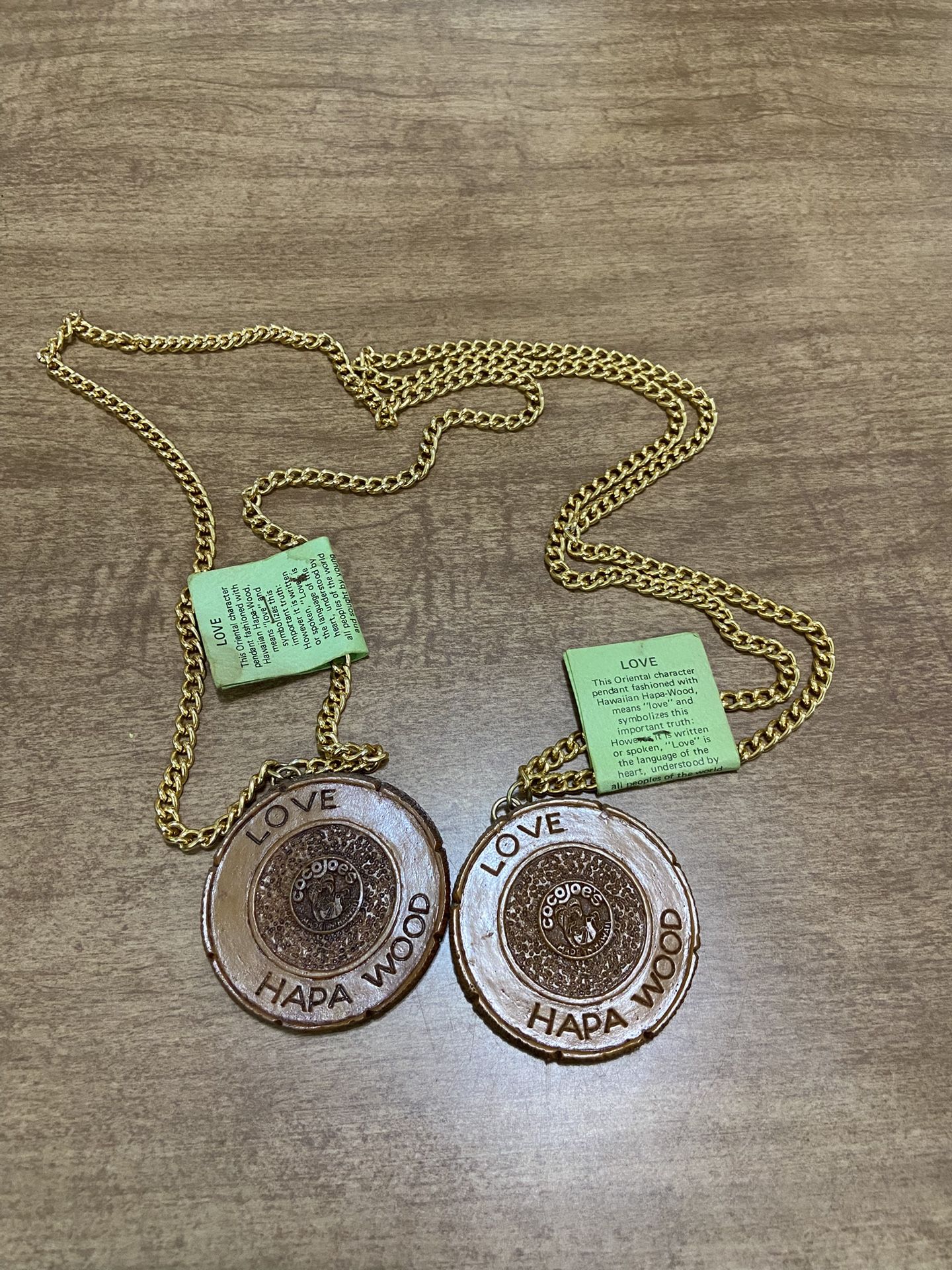 Vintage Hawaiian Coco Joe's Hapa Wood love Pendant necklace-