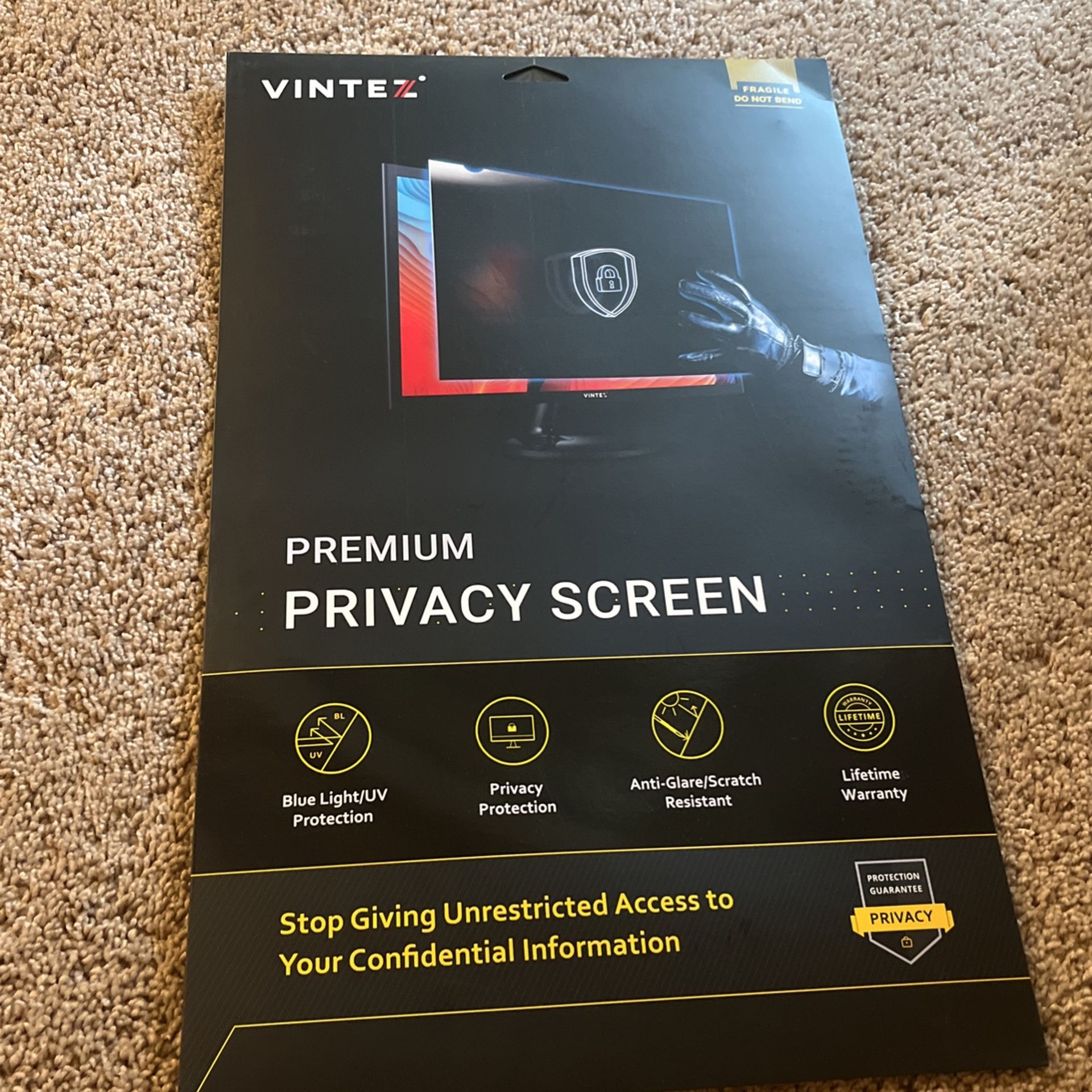 24 In Premium Privacy Screen