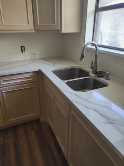 Quartz Countertop Quartz Kitchen Table 