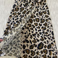 Urban Romantics Wrap Leopard Skirt - Med