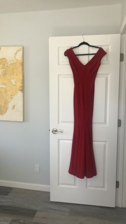 Betsy & Adam Size 0 Red Gown
