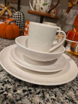 Wildflower Princess house dinner set