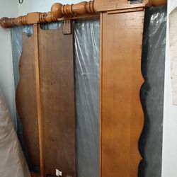 BRAND NEW KING SIZE BED/BOX SPRINGS/BED,BOX SPRINGS