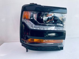 2016-2018 CHEVROLET SILVERADO 1500 RIGHT PASSENGER SIDE HEADLIGHT HID OEM