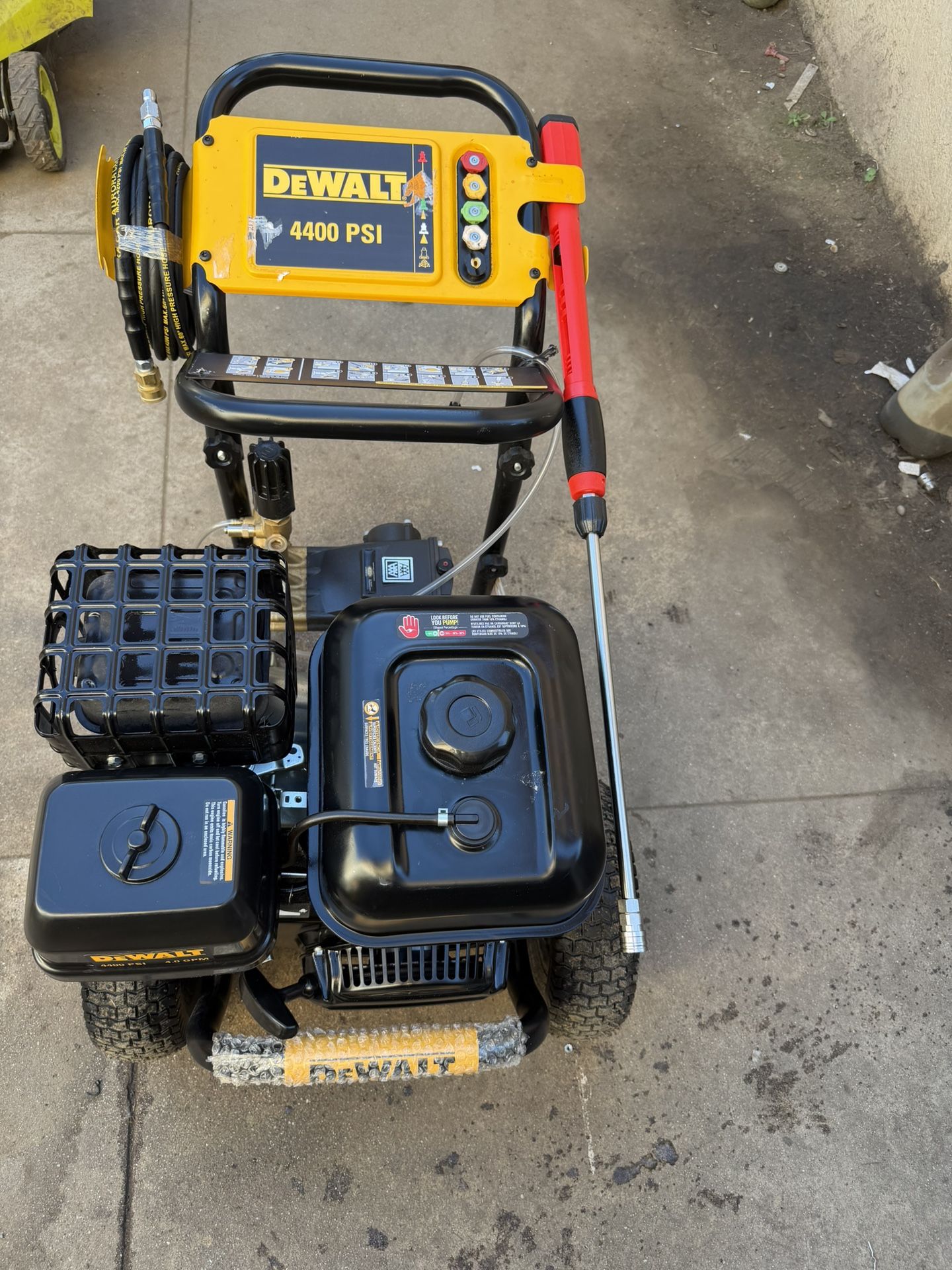 4400 PSI 4.0 GPM Cold Water Gas Pressure Washer by DEWALT