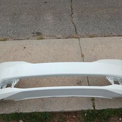 Front Bumper For A 2015 To 2017 Honda Odyssey No Sensor Holes Original Part