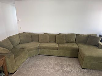Macy’s Radley 4 piece sectional