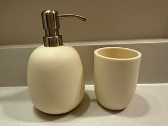 Soap Dispenser and Cup Set