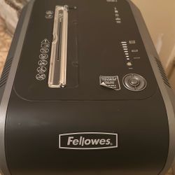 Fellowes Paper Shredder 