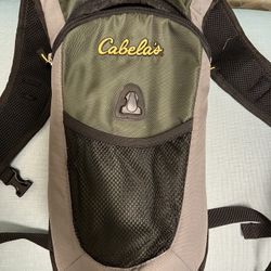 Cabela’s 2L Hydration Bag